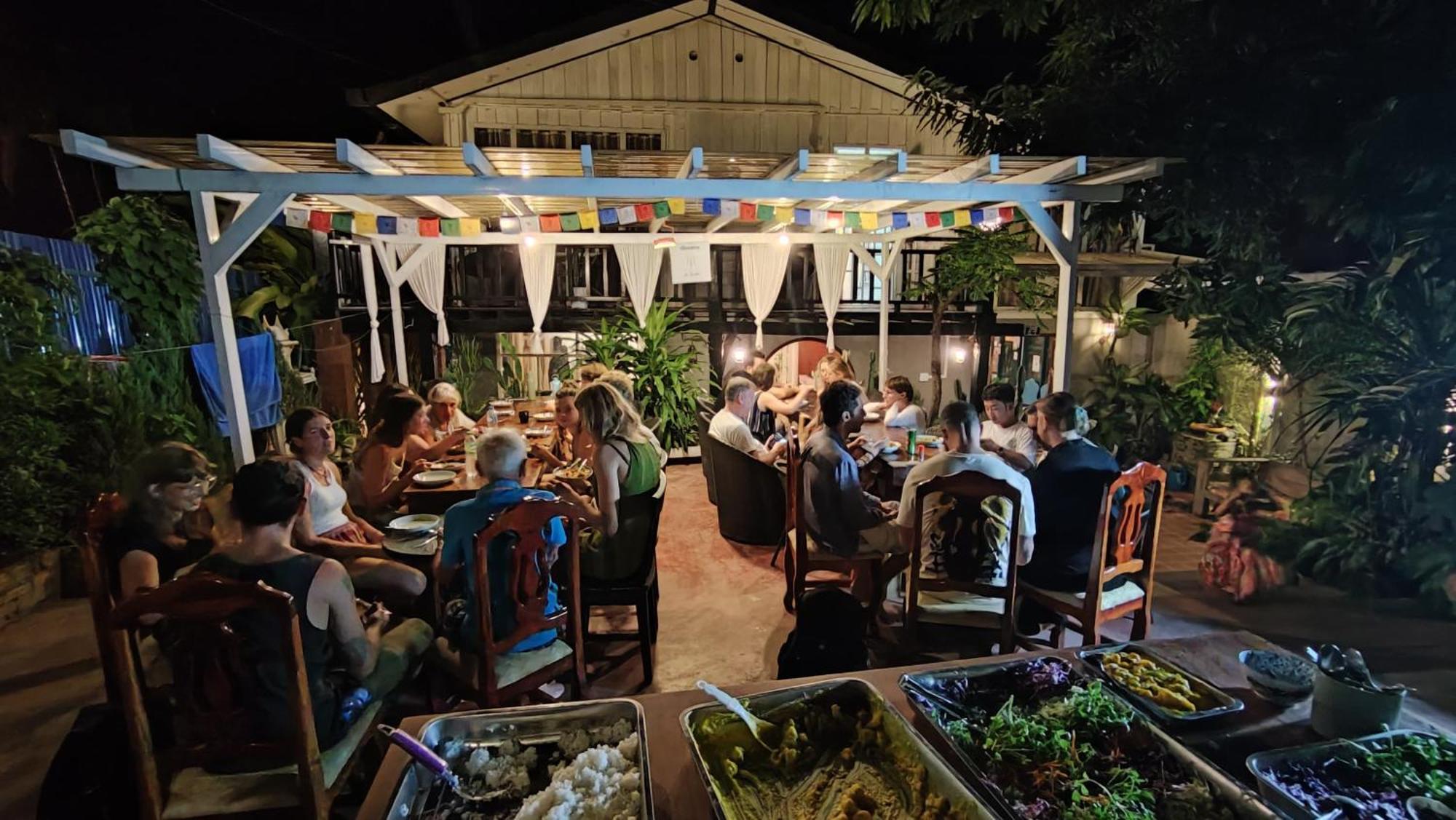 La Casa De Jardin Hostel หลวงพระบาง ภายนอก รูปภาพ