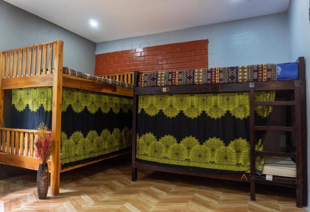 La Casa De Jardin Hostel หลวงพระบาง ภายนอก รูปภาพ